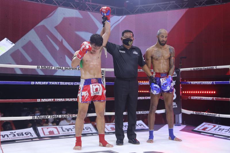 และคู่สุดท้าย คู่ที่ 7  ...เบ็คแฮม เขาใหญ่อาททรีรีสอร์ท ...ชนะน็อกยก 2... กาเบรียล เปไรร่า