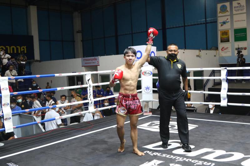  พิกัด 121 ปอนด์...จงสนั่น ลูกบุญมี ...ชนะน็อกยก 3... โบวี่ ป.ประจิตรยิม