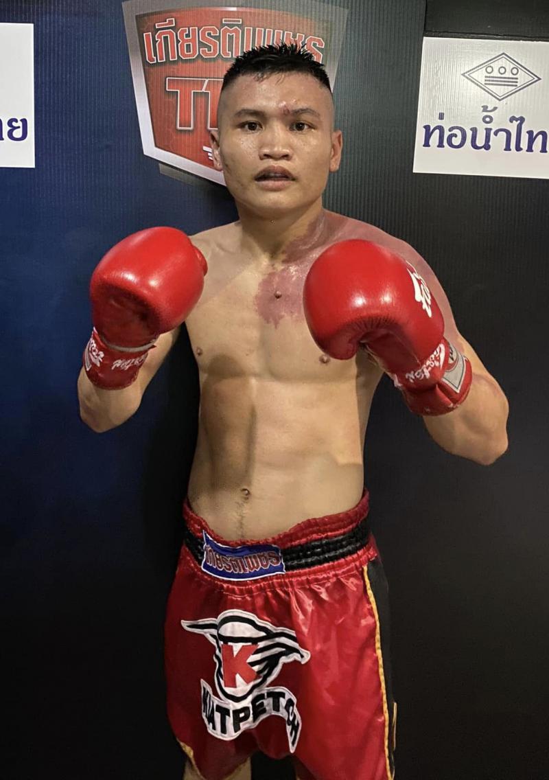 คู่ที่ 7 พิกัด 132 ปอนด์...ซอเอซี ส.จิตรสนองชาติ ...ชนะคะแนน... เมจิ แฟมิลี่มวยไทย