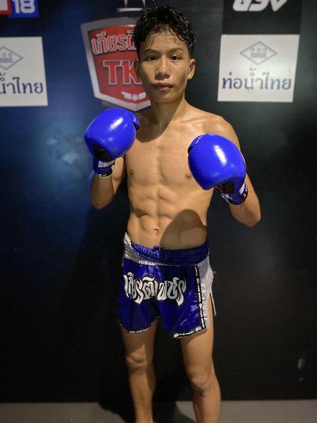 คู่ที่ 6 ชายน้อย สมศักดิ์ก่อสร้าง ...แพ้น็อกยก 3... ไทยแลนด์เล็ก เจริญเมืองมวยไทย