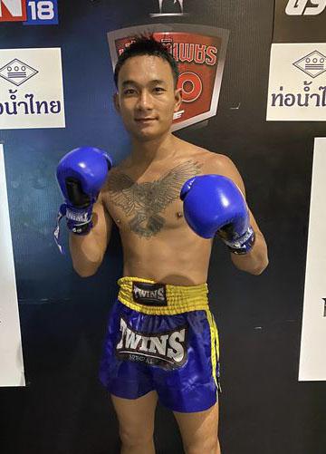 คู่ที่ 5 พิกัด 114 ปอนด์ ภูผา โต้งตลิ่งชัน ...แพ้คะแนน... เพชรบริสุทธิ์ เกียรติต้นแก้ว