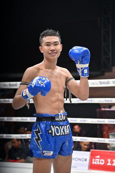 และคู่สุดท้าย คู่ที่ 8  พิกัด 130 ปอนด์ ลูกนิมิต หนุ่มบางกระดี่ ...แพ้คะแนน... ศุภชัยเล็ก เหน่งซับให