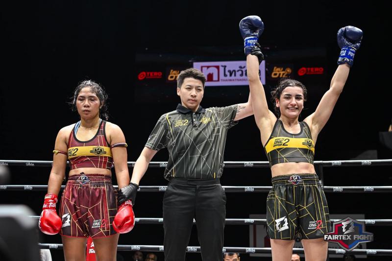 คู่ที่ 4 พิกัด 53 กก. กาญจนศิริ ป.นิพนพันธ์ ...แพ้คะแนน... เซียร์ แฟร์เท็กซ์