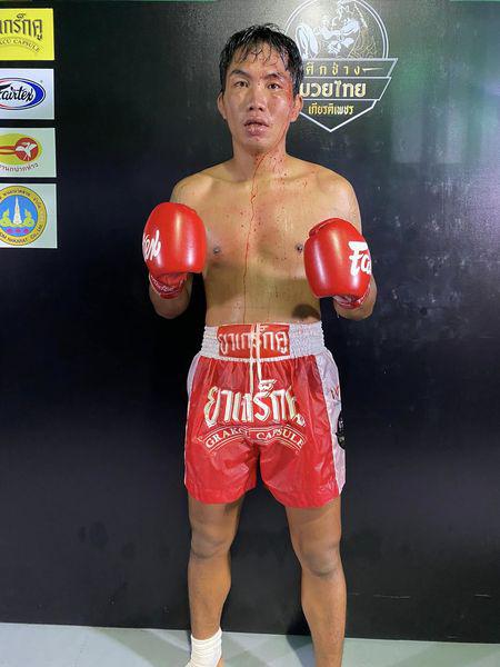 คู่ที่ 4 พิกัด 161 ปอนด์ ทะเลทอง ส.ธนาเพชร ...ชนะคะแนน... บราเดอร์ มานพยิม