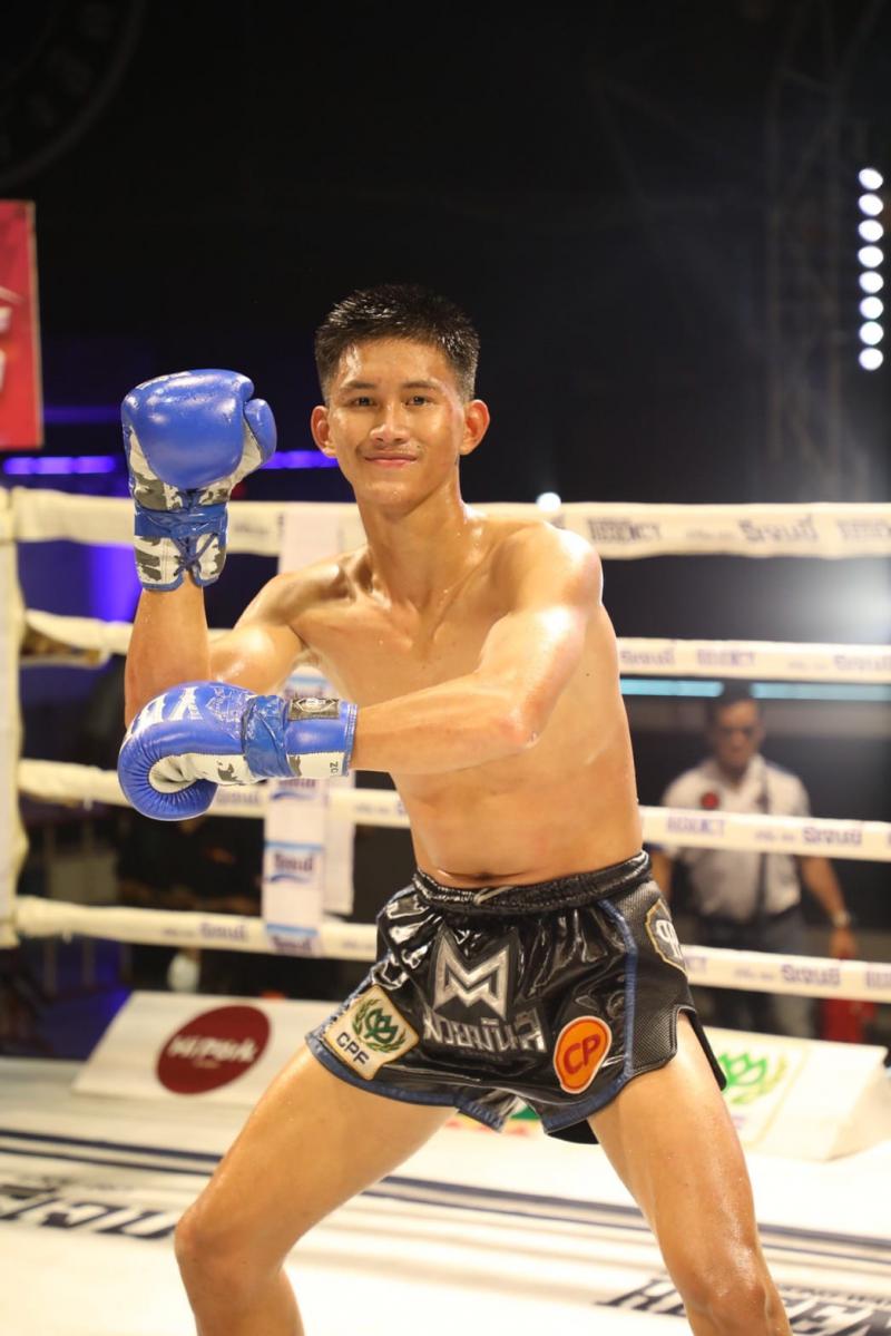 คู่ที่ 4  พิกัด 132 ปอนด์ เพชรอ่าวไทย พิทักษ์ทางหลวง ...แพ้คะแนน... ช้างศึก สายันต์ยิม