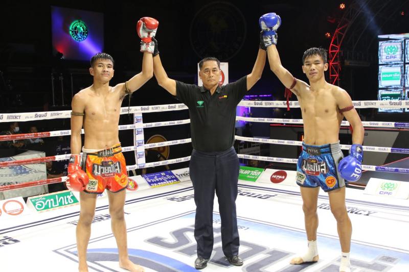 คู่ที่ 4  พิกัด 129 ปอนด์ ยอดธง สจ.โต้งปราจีน ...เสมอ... ปาฏิหาริย์ ภ.หลักบุญ