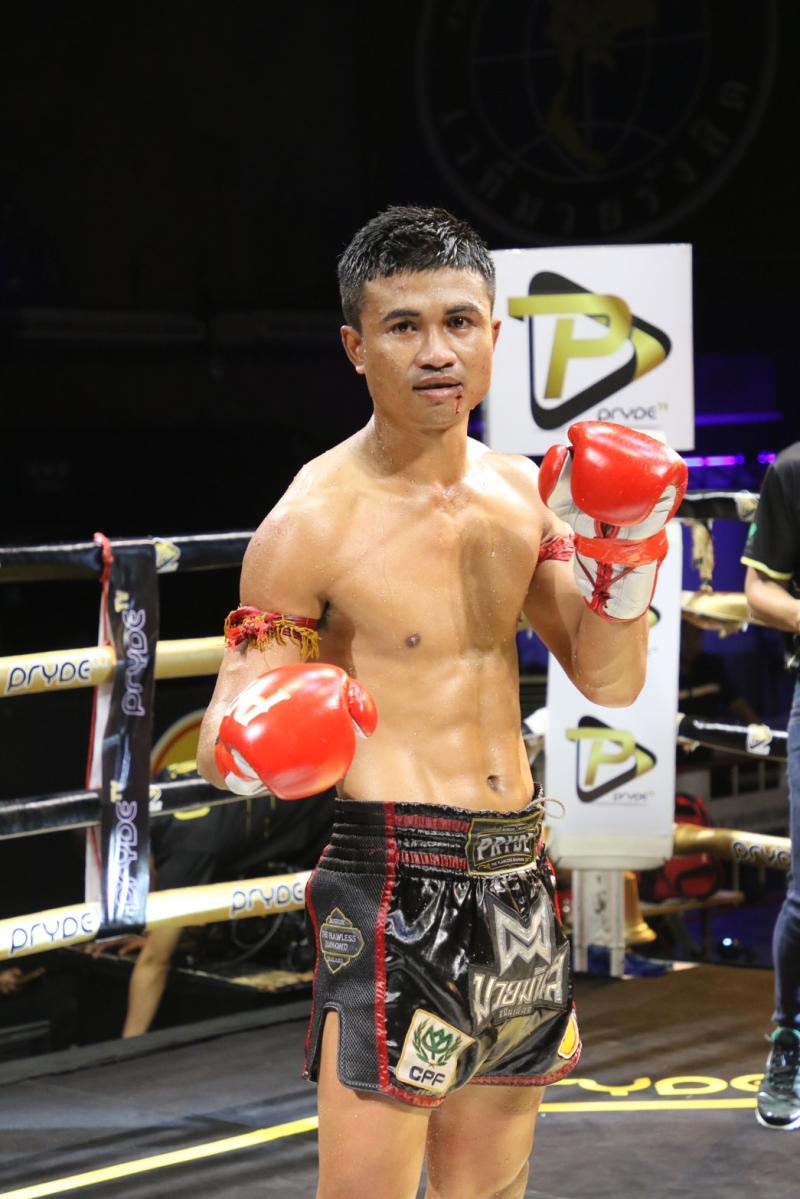 คู่ที่ 7 พิกัด 143 ปอนด์ ปาโต้ TKD.มวยไทย ...ชนะคะแนน... เพชรบุญมี ส.จารุวรรณ