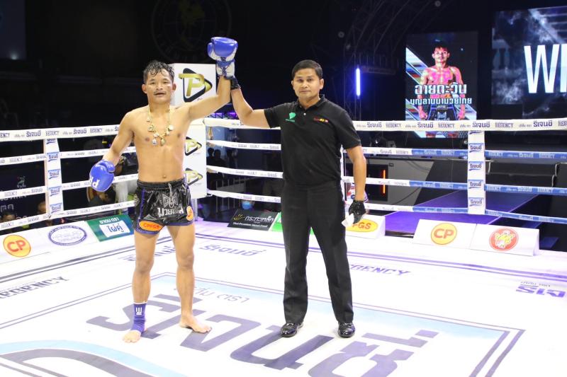 คู่ที่ 3 พิกัด 128 ปอนด์ ยอดกฤษดา ศูนย์กีฬากุดฉิม ...แพ้คะแนน... ฉายตะวัน บุญลานนามวยไทย