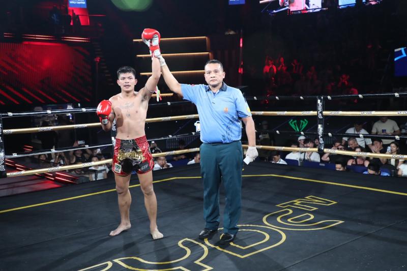 คู่แรก คู่ที่ 1 พิกัด 135 ปอนด์ เพชรเทวดา ส.บุญยรักษ์ ...ชนะคะแนน... พรานพยัคฆ์ พยัคฆ์ภูหลวง คู่ที่ คู่แรก คู่ที่ 1 พิกัด 135 ปอนด์ เพชรเทวดา ส.บุญยรักษ์ ...ชนะคะแนน... พรานพยัคฆ์ พยัคฆ์ภูหลวง คู่ที่