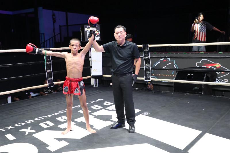 คู่ที่ 2 พิกัด 32 กก. มังกรทอง ต.นำชัย ...ชนะคะแนน... เอฟ15 รถสวยจ่าเจต