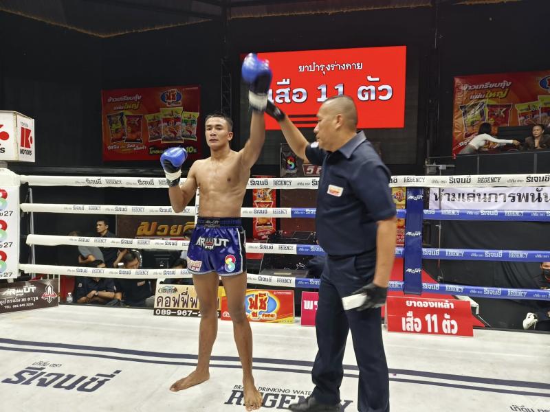 คู่ที่ 7 พิกัด 129 ปอนด์ เพชรทวีศักดิ์ แสงมรกต ...แพ้คะแนน... สราวุธ ส.สุนันท์ คู่ที่ 7 พิกัด 129 ปอนด์ เพชรทวีศักดิ์ แสงมรกต ...แพ้คะแนน... สราวุธ ส.สุนันท์