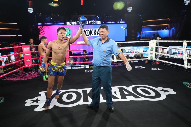 คู่ที่ 3 พิกัด 130 ปอนด์ สิทธิชัย ส.ประสพโชค ...แพ้คะแนน... โตโต้ กรวยในเมืองยิมส์