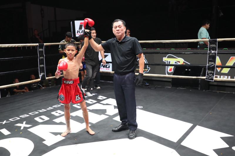 คู่ที่ 3 พิกัด 26.5 กก. มหานิมิตร ช้างมหาลาภ ...ชนะน็อกยก 1... ศรพิฆาต ธนูเพชรมวยไทย