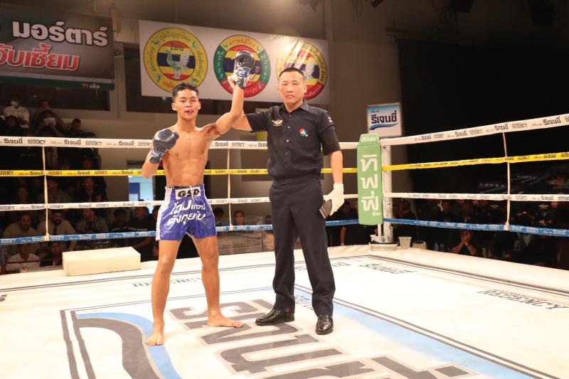 คู่แรก คู่ที่ 1 พิกัด 108 ปอนด์ เป็ปซี่ ซูจีบะหมี่เกี๊ยว ...แพ้คะแนน... ศิลาลาด สจ.เล็กเมืองนนท์ คู่แรก คู่ที่ 1 พิกัด 108 ปอนด์ เป็ปซี่ ซูจีบะหมี่เกี๊ยว ...แพ้คะแนน... ศิลาลาด สจ.เล็กเมืองนนท์