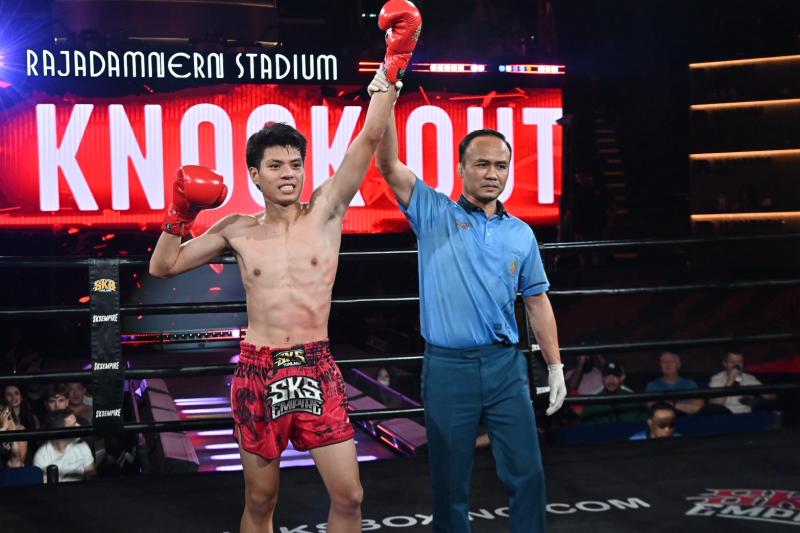 คู่ที่ 8 พิกัด 131 ปอนด์ มังกรขาว ศิษย์สั่งปราบ ...ชนะน็อกยก 2... ข่าน ปากีสถานไฟต์เฮาส์ คู่ที่ 8 พิกัด 131 ปอนด์ มังกรขาว ศิษย์สั่งปราบ ...ชนะน็อกยก 2... ข่าน ปากีสถานไฟต์เฮาส์