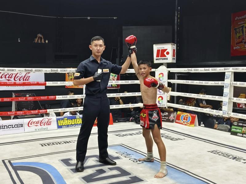 คู่ที่ 4 พิกัด 100 ปอนด์ ฟ้าเพชร โตโยต้าระยอง ...ชนะคะแนน... เพชรบ่อทอง ส.ศิลารักษ์ คู่ที่ 4 พิกัด 100 ปอนด์ ฟ้าเพชร โตโยต้าระยอง ...ชนะคะแนน... เพชรบ่อทอง ส.ศิลารักษ์