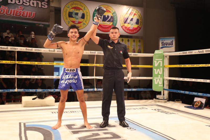 คู่แรก คู่ที่ 1 พิกัด 130 ปอนด์ พายุทราย โชติบางแสน ...แพ้คะแนน... ฉัตรชัยน้อย ลักกี้บันเทิง คู่แรก คู่ที่ 1 พิกัด 130 ปอนด์ พายุทราย โชติบางแสน ...แพ้คะแนน... ฉัตรชัยน้อย ลักกี้บันเทิง