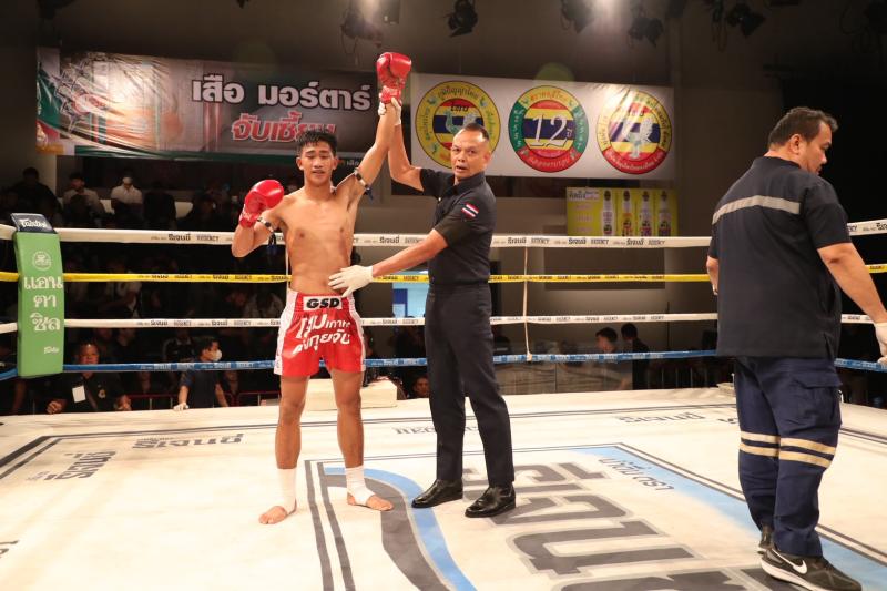 คู่ที่ 4 พิกัด 128 ปอนด์ เก้าล้าน สจ.แดนระยอง ...ชนะน็อกยก 2... สมิงแดง เบสชะอวด คู่ที่ 4 พิกัด 128 ปอนด์ เก้าล้าน สจ.แดนระยอง ...ชนะน็อกยก 2... สมิงแดง เบสชะอวด