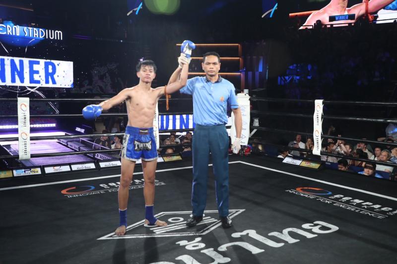 คู่ที่ 2 พิกัด 115 ปอนด์ ก้องมีชัย ว.วันนิมิต ...แพ้คะแนน... เจมส์ศักดิ์ แสงทองค้าแก๊ส คู่ที่ 2 พิกัด 115 ปอนด์ ก้องมีชัย ว.วันนิมิต ...แพ้คะแนน... เจมส์ศักดิ์ แสงทองค้าแก๊ส