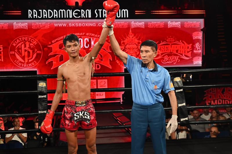 คู่ที่ 5 พิกัด 108 ปอนด์ วันเพลิงชัย วันของโอม.WKO ...ชนะน็อกยก 2... กรุงสยาม ศิษย์แจ็คมวยไทย คู่ที่ 5 พิกัด 108 ปอนด์ วันเพลิงชัย วันของโอม.WKO ...ชนะน็อกยก 2... กรุงสยาม ศิษย์แจ็คมวยไทย