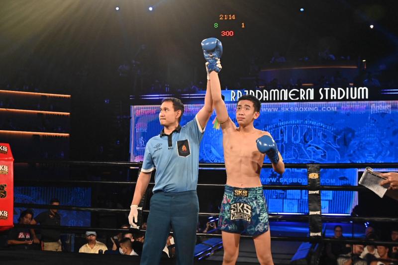 คู่ที่ 7 พิกัด 121 ปอนด์ ไว เต็ด ออง พ.หอมกลิ่น ...แพ้น็อกยก 2... เพชรแก่งคอย เกียรติจำรูญ คู่ที่ 7 พิกัด 121 ปอนด์ ไว เต็ด ออง พ.หอมกลิ่น ...แพ้น็อกยก 2... เพชรแก่งคอย เกียรติจำรูญ