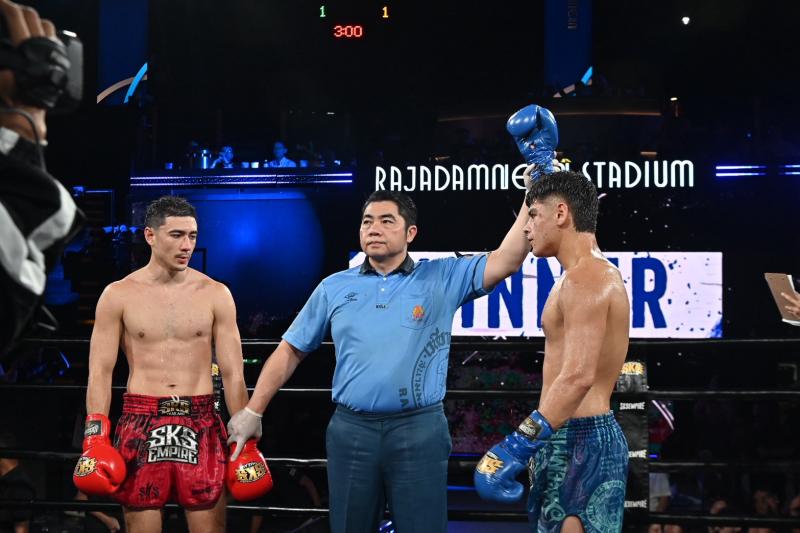 และคู่สุดท้าย คู่ที่ 9 พิกัด 154 ปอนด์ นิโคลัส ศิษย์ยอดธง ...แพ้คะแนน... ปูยา แฟมิลี่มวยไทย และคู่สุดท้าย คู่ที่ 9 พิกัด 154 ปอนด์ นิโคลัส ศิษย์ยอดธง ...แพ้คะแนน... ปูยา แฟมิลี่มวยไทย