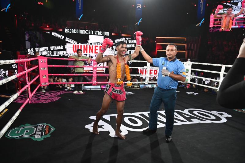 คู่ที่ 3 พิกัด 117ต่อ118 ปอนด์ ชูทรัพย์ ส.สละชีพ ...ชนะคะแนน... ธงไทย พี.เค.แสนชัยมวยไทยยิม