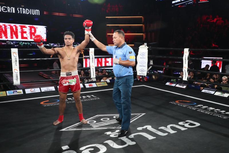 คู่ที่ 3 พิกัด 128 ปอนด์ อำนาจเดช ช้างนครศรี ...ชนะคะแนน... ตะวันฉาย ศิริลักษณ์มวยไทย