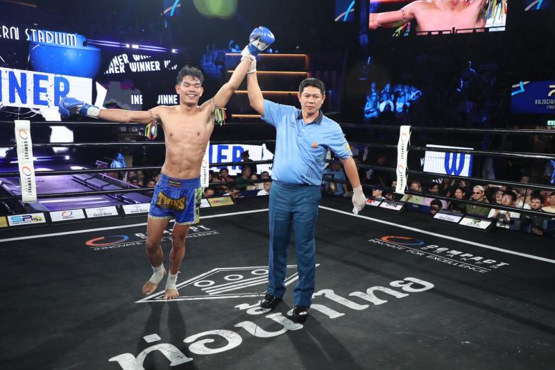 คู่ที่ 4 พิกัด 129 ปอนด์ เพชรกล้า อินไฟต์สไตล์ ...แพ้คะแนน... มหาสมุทร รองแป๊ะสำนักบก.ชลบุรี