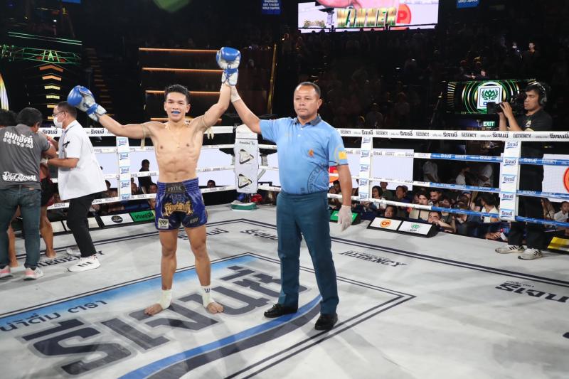 คู่ที่ 3 พิกัด 116 ปอนด์ ศรีมาลัย เพชรเจริญวิทย์ ...แพ้น็อกยก 3... พยัคฆ์ตะวัน สามารถพยัคฆ์อรุณยิม