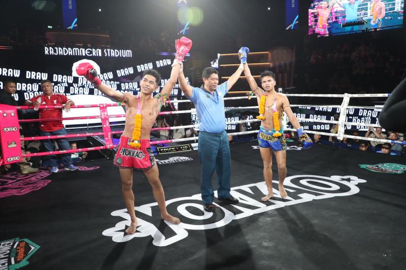 คู่ที่ 8 พิกัด 116 ปอนด์ อิคคิวซัง ส.สละชีพ ...เสมอ... ตะลุมพุก ศ.ศศิวัฒน์