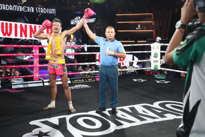 คู่ที่ 3 พิกัด 135ต่อ138 ปอนด์ สิทธิศักดิ์ ส.ประสพโชค ...ชนะคะแนน... เพชรเมืองเดช ป.อำพลนครอุบล