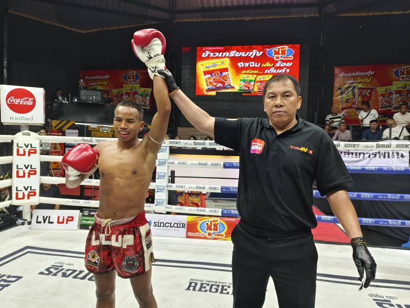 คู่ที่ 5 พิกัด 106 ปอนด์ วีไอพี ศิษย์จ่าต้น ...ชนะคะแนน... ยอดมณี สวนจากคาเฟ่