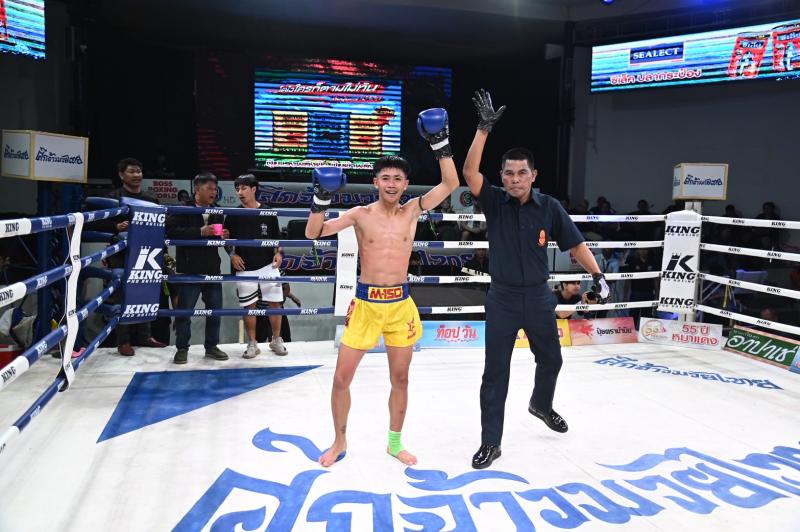 คู่ที่ 3 พิกัด 102 ปอนด์ สยบเพชร ศ.ศศิวัฒน์ ...แพ้คะแนน... เพชรชัยนาท เทิงเพชรสีทอง