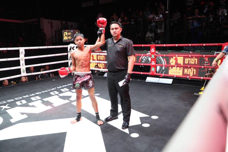 คู่ที่ 7 พิกัด 100 ปอนด์ เดชพยัคฆ์ ช.ห้าพยัคฆ์ ...ชนะคะแนน... เมืองบัวงาม ป.พรพูลยิม