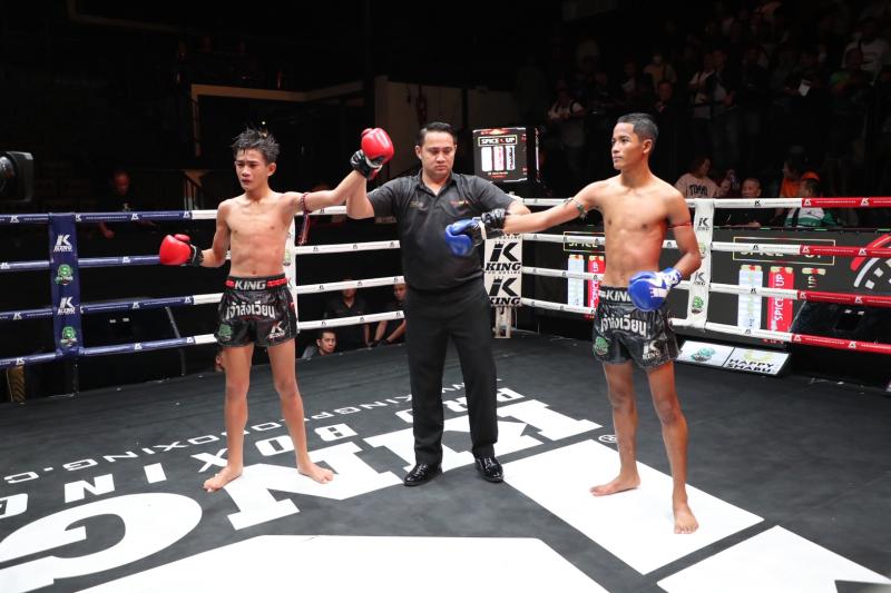 คู่ที่ 2 พิกัด 103 ปอนด์ เหลี่ยมเพชร ศิษย์ป๋าก้อง ...เสมอ... เรียวไผ่ ศิษย์ขุนทัพ คู่ที่ 2 พิกัด 103 ปอนด์ เหลี่ยมเพชร ศิษย์ป๋าก้อง ...เสมอ... เรียวไผ่ ศิษย์ขุนทัพ