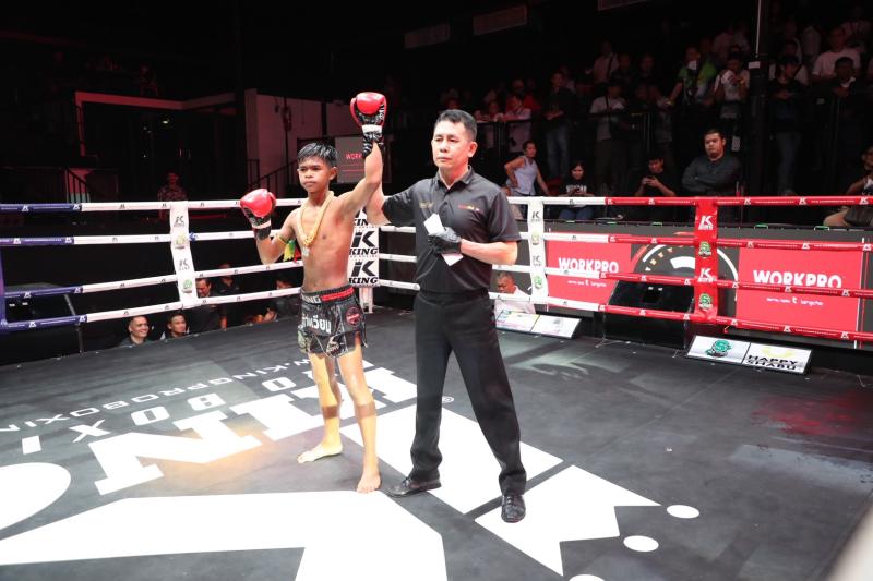 คู่ที่ 8 พิกัด 100 ปอนด์ อัลพาร์ด รถสวยจ่าเจตสายพริ้ว ...ชนะคะแนน... เพชรใหม่ ลูกเจ้าแม่สายวารี