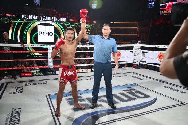 คู่ที่ 2 พิกัด 129 ปอนด์ ช้างมงคล ร.ร.สุรินทร์ราชมงคล ...ชนะคะแนน... พีระพัฒน์ ศิษย์เสี่ยส่ง