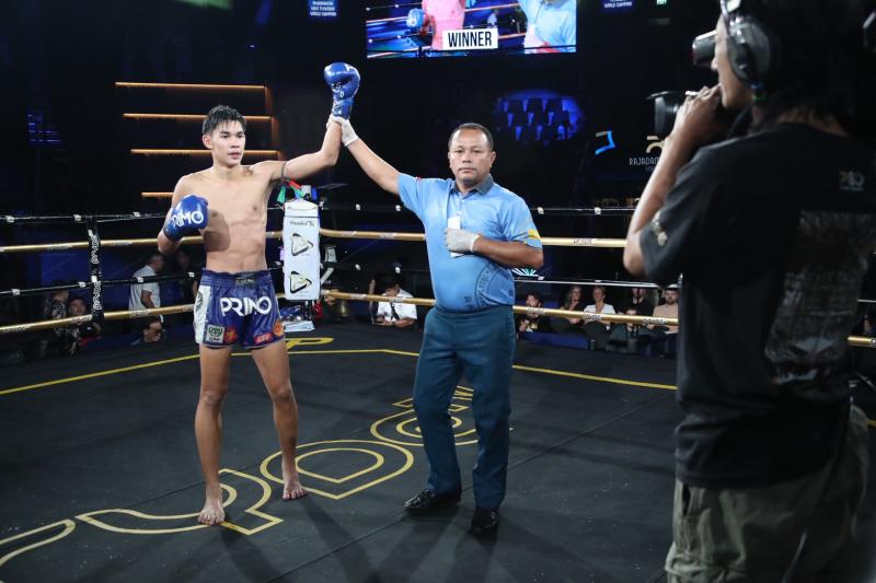 และคู่สุดท้าย คู่ที่ 9  พิกัด 123 ปอนด์ เพชรไทยแลนด์ อ.กิจเกษม ...แพ้คะแนน... ธีรพงศ์ ดาบทิตบางรัก