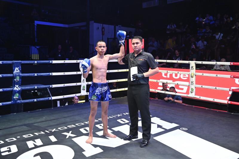 คู่ที่ 7 พิกัด 102 ปอนด์ พรศิริ ส.ศิริรัตน์ ...แพ้คะแนน... พลอยเงิน ธ.เมืองเสมา