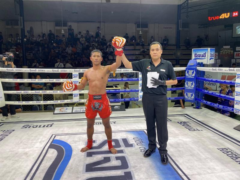 คู่ที่ 2 พิกัด 129 ปอนด์ ยอดก้าวไกล พี.ยู.ผ้าใบ ...ชนะคะแนน... ปฏักพลอย เทพภาคิน