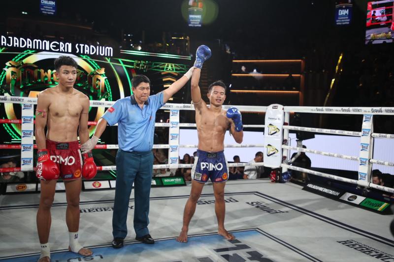 คู่ที่ 4  พิกัด 127ต่อ128 ปอนด์ ซุปเปอร์บอย ต.สุรัตน์ ...แพ้คะแนน... ช้างมงคล ร.ร.สุรินทร์ราชมงคล