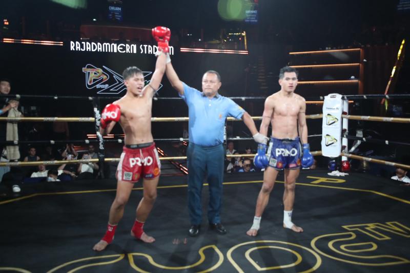 คู่ที่ 8 พิกัด 128 ปอนด์ เพชรมงคล สามารถพยัคฆ์อรุณยิมส์ ...ชนะคะแนน... หนึ่งอำนาจ อึ่งอุบล คู่ที่ 8 พิกัด 128 ปอนด์ เพชรมงคล สามารถพยัคฆ์อรุณยิมส์ ...ชนะคะแนน... หนึ่งอำนาจ อึ่งอุบล