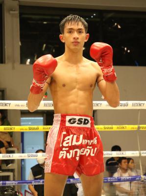 เพชรน้ำงาม วี.เค.เขาใหญ่