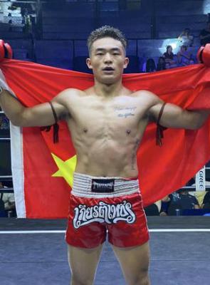 เติ้นซินเจี๋ย สจ.เล็กเมืองนนท์