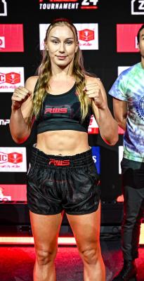 โซอี้ นอยชวานเดอร์