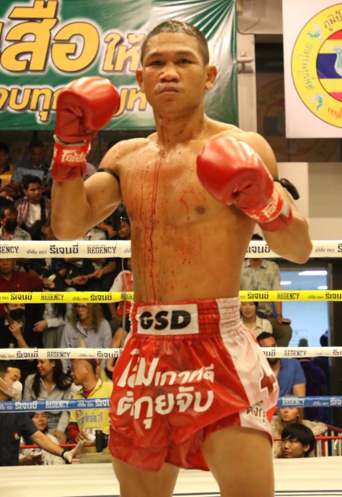 เด่น ศิษย์นายกทวีปตะพง