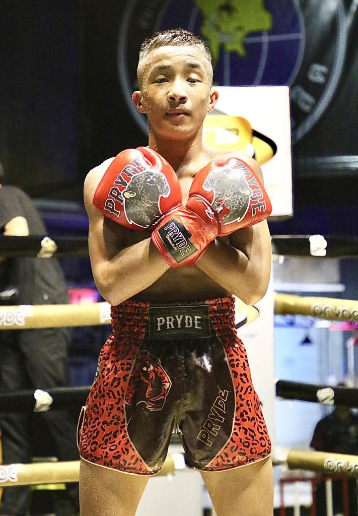 โรเบิร์ต  ปานนิวัฒน์มวยไทย