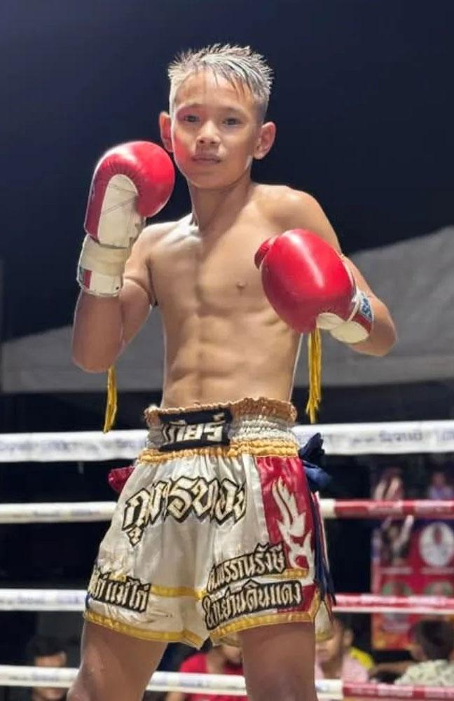 กุมารทอง ท.ย่านดินแดง