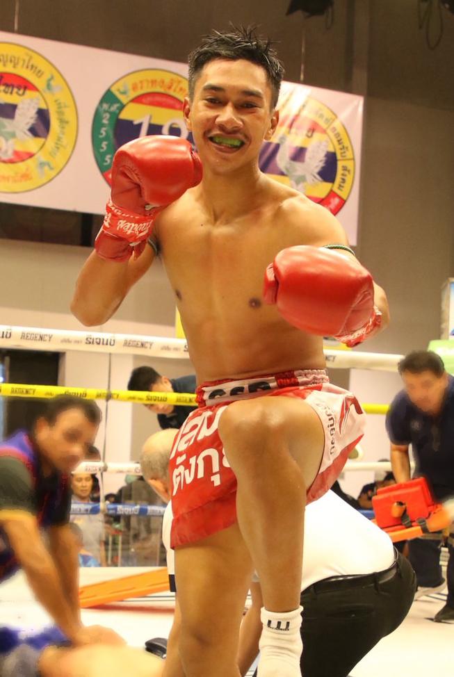 เด่นพยัคฆ์ ศักดิ์สตูล